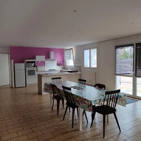 Maison Pour 6 Personnes * Lassicourt